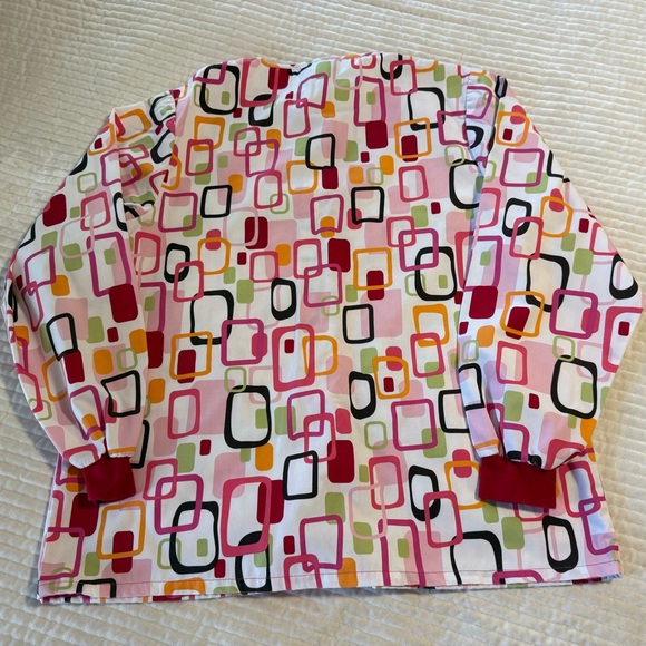 Lot of 3 Scrub Uniform Lab Coats Size Medium - Picture 6 of 10